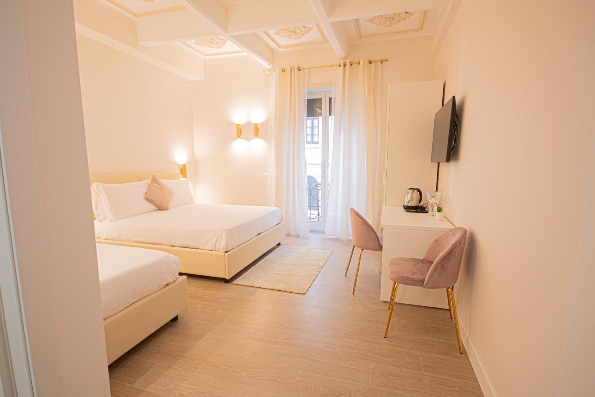 Roxy Luxury House Rom